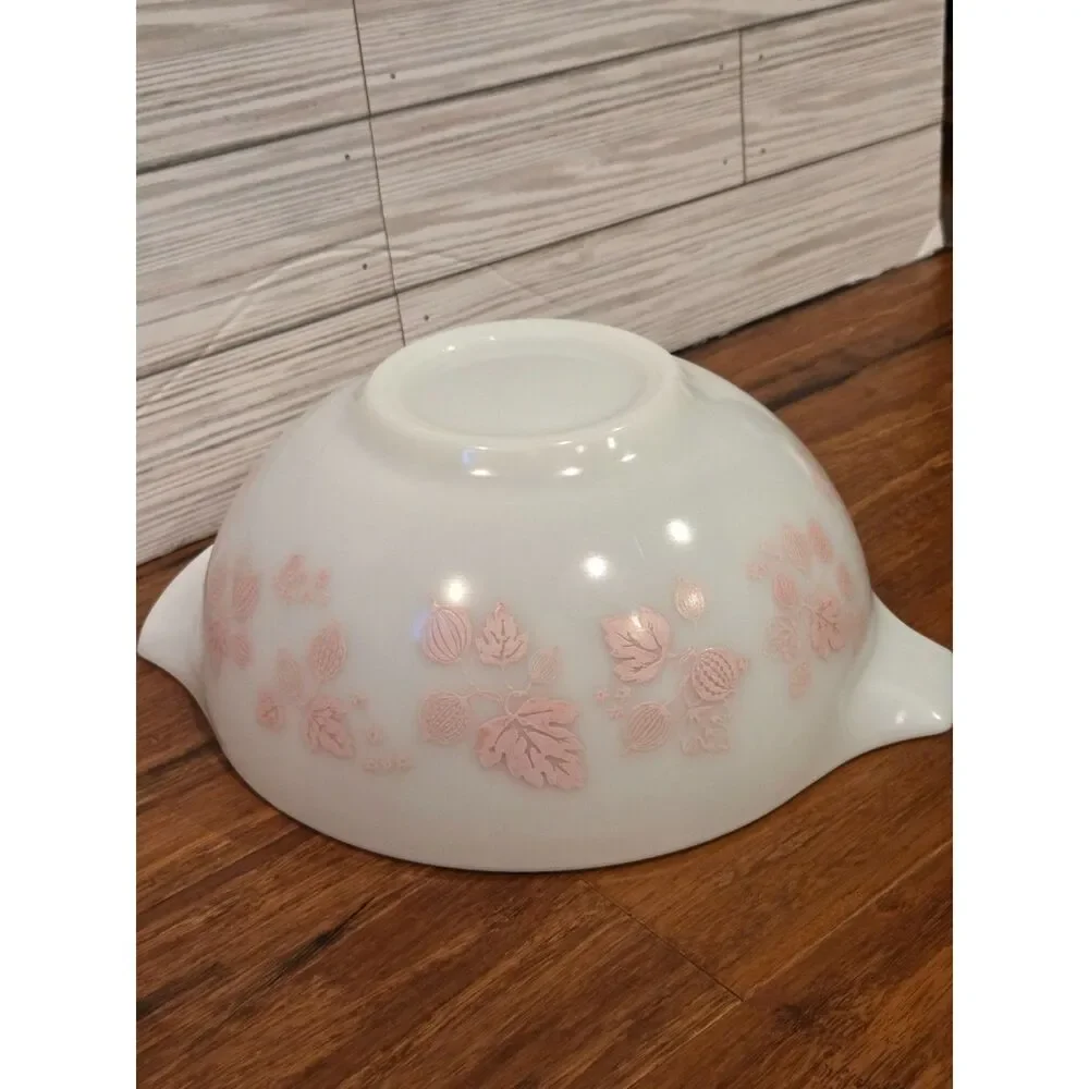 Vintage PYREX 443 Pink Gooseberry Cinderella Mixing Bowl 2.5 Qt MCM USA